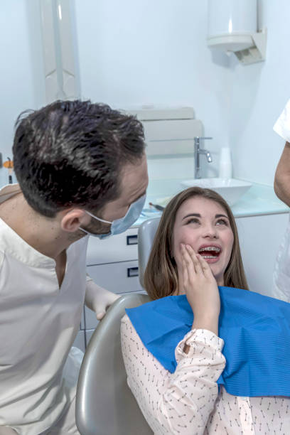 Best Chipped Tooth Repair Near Me  in Homeacre Lyndora, PA